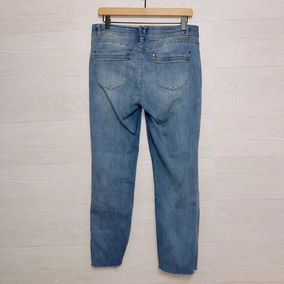 Democracy Women's Ab Technology Medium Wash Stretch Waist Straight Leg Jean 10 - Picture 5 of 5